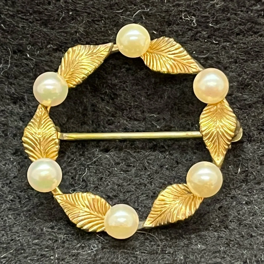 Vintage 12 KT GF Round Leaf and Pearl Brooch